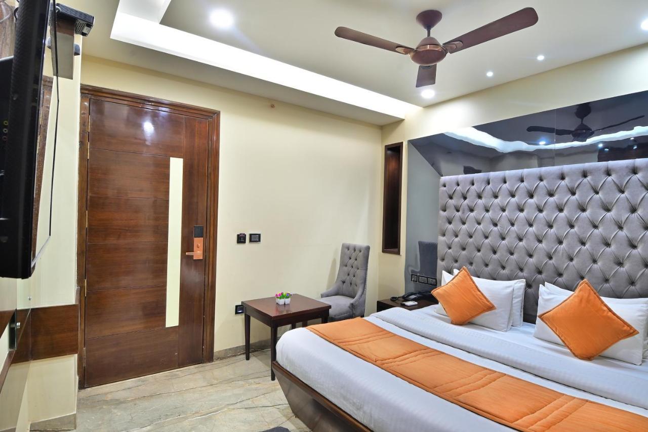 Hotel Vanson Delite - New Delhi Railway Station Zewnętrze zdjęcie